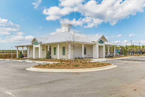 Firefly Drive, Milton, FL 32583