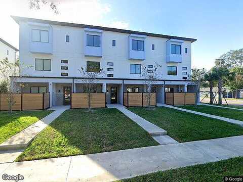 W Plaza Place, Tampa, FL 33602