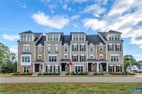 Rowcross St, Crozet, VA 22932