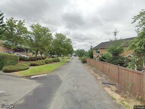 Henderson Way, Longview, WA 98632