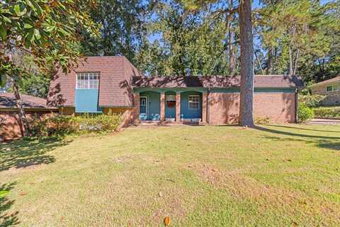 Nanticoke Circle, Tallahassee, FL 32303