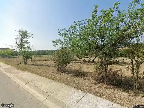 Apt 3C Guadalupe St, Kerrville, TX 78028