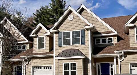 Macintosh Way, Matamoras, PA 18336
