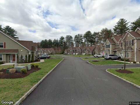 Macintosh Way, Matamoras, PA 18336