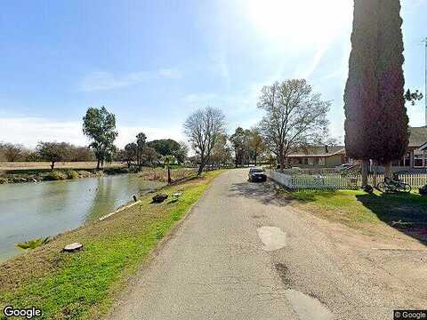 Lakeside Dr #N19, Tracy, CA 95304