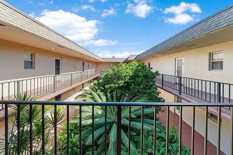 Davis Road, Palm Springs, FL 33461