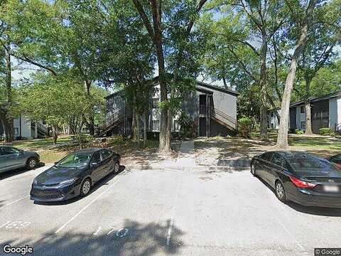 Riverbend Drive, Altamonte Springs, FL 32714