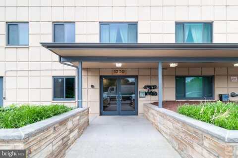 S Arlington Ridge Road, Arlington, VA 22202