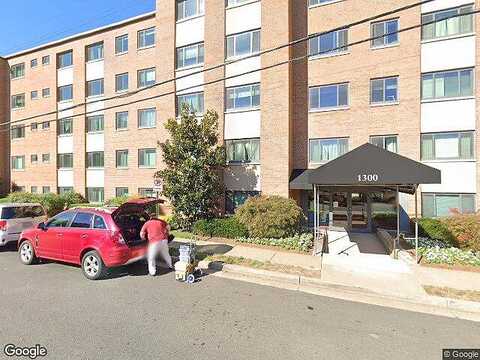 S Arlington Ridge Road, Arlington, VA 22202