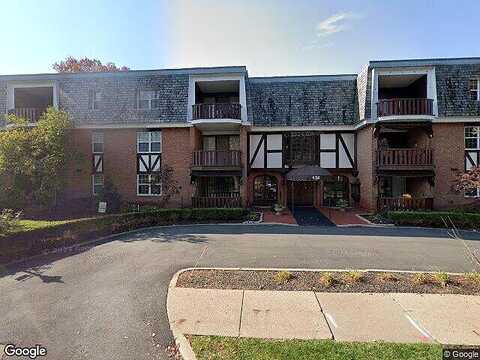 Centennial Ave #303, Sewickley, PA 15143