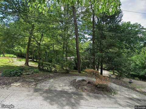 Northlawn Circle, Murrysville, PA 15668