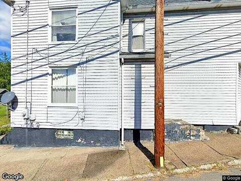 3Rd Ave, Conway, PA 15027