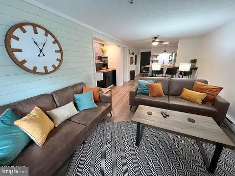 E Valley Point Lane, Claysburg, PA 16625
