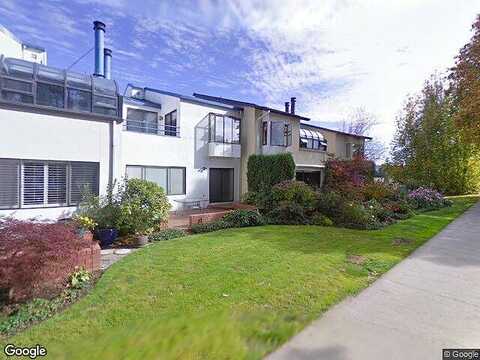 Wimbledon Ct, Eugene, OR 97401