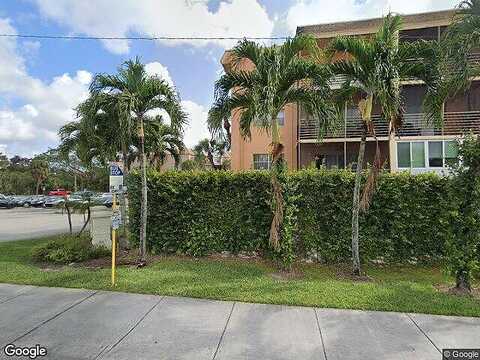 N Pine Island Rd, Sunrise, FL 33351