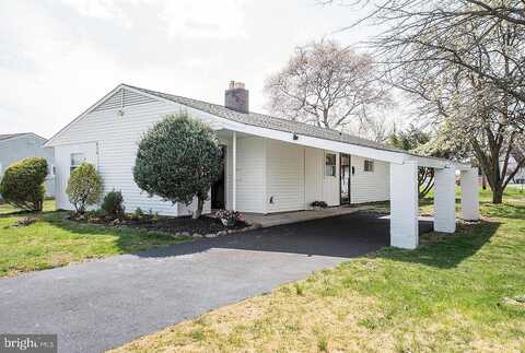 Willow Dr, LEVITTOWN, PA 19054