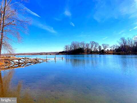 Barbara, BUMPASS, VA 23024