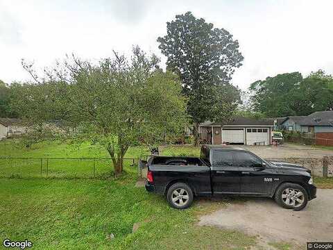 Smith, CLUTE, TX 77531