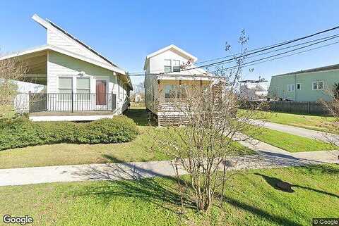Deslonde, NEW ORLEANS, LA 70117