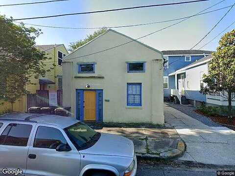Maurepas, NEW ORLEANS, LA 70119