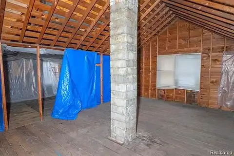 Tracey, DETROIT, MI 48235