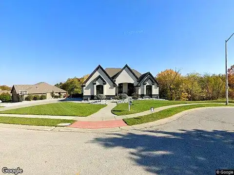 Myrtle, KANSAS CITY, MO 64119