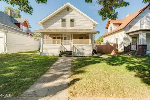 1St, MANDAN, ND 58554