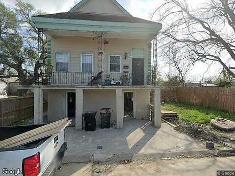 Galvez, NEW ORLEANS, LA 70117