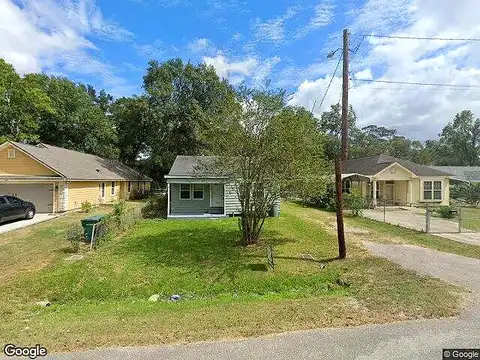 Wilshire, BEAUMONT, TX 77703
