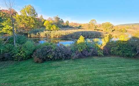 Maple Cres #22, Vernon, NJ 07462