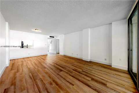 Royal Park Dr, Oakland Park, FL 33309