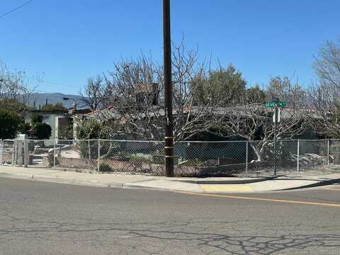 7Th, AVENAL, CA 93204