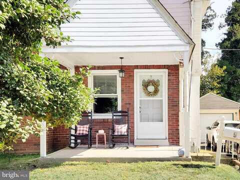 Garrison, BROOKHAVEN, PA 19015