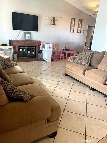 Manzano, VICTORVILLE, CA 92392