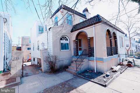 Shirley, UPPER DARBY, PA 19082