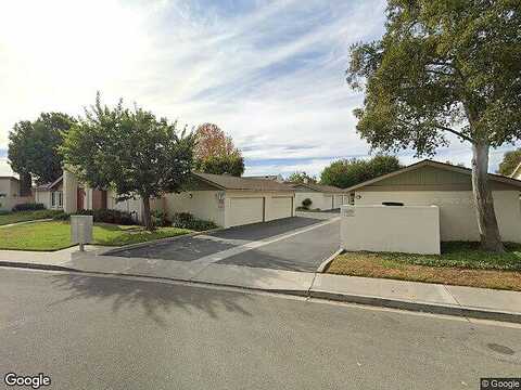 Holly, OXNARD, CA 93036