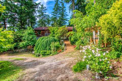Bromley, EASTSOUND, WA 98245