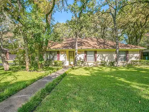 Walnut, EULESS, TX 76039