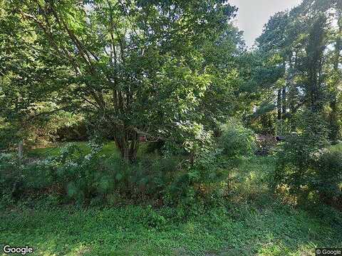 Circle, PORT HAYWOOD, VA 23138