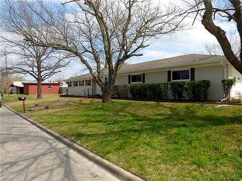 19Th, CLIFTON, TX 76634
