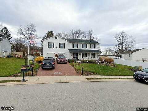 Pineview, DOVER, PA 17315