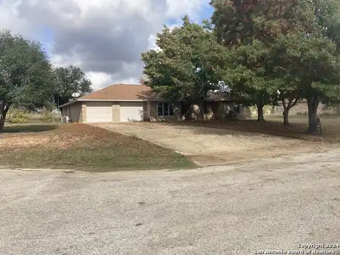 Willow, LYTLE, TX 78052