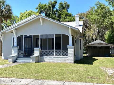 Oak, CRESCENT CITY, FL 32112