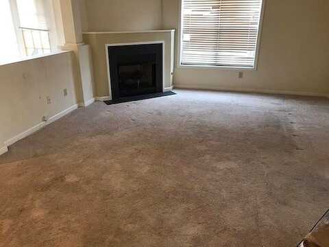 Orchard, STONE MOUNTAIN, GA 30083
