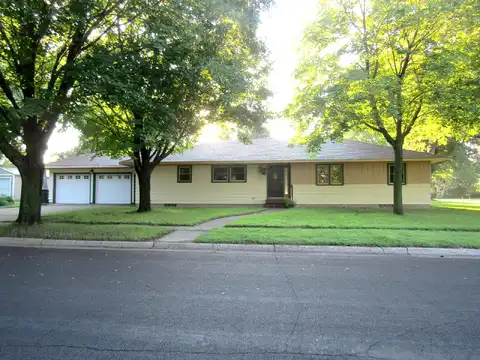 Gaulke, APPLETON, MN 56208