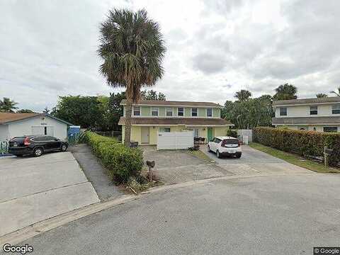 Pluto, WEST PALM BEACH, FL 33403