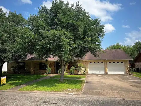 Cynthia, LA GRANGE, TX 78945