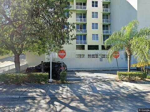 8Th, MIAMI, FL 33136