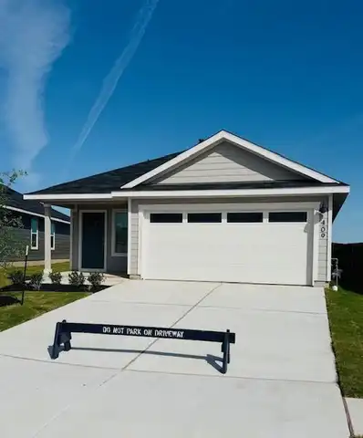 Sandringham, KYLE, TX 78640