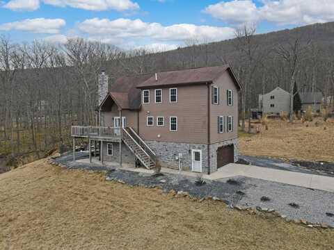 Delaware Drive W, Hazleton, PA 18202